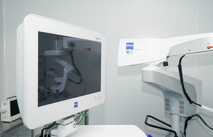 德國(guó)蔡司CALLISTO eye 手術(shù)導(dǎo)航系統(tǒng)